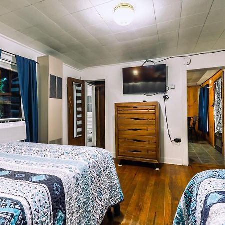 Log Cabin Motor Court Asheville Eksteriør bilde