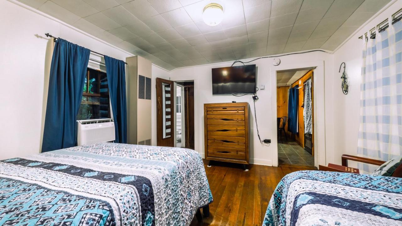 Log Cabin Motor Court Asheville Eksteriør bilde