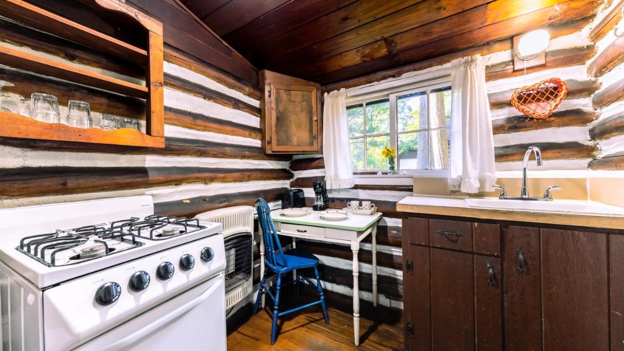 Log Cabin Motor Court Asheville Eksteriør bilde