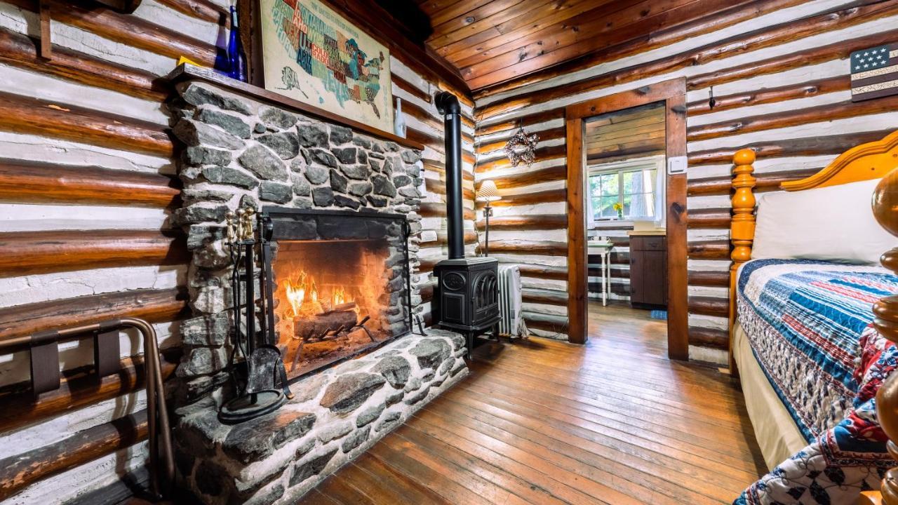 Log Cabin Motor Court Asheville Eksteriør bilde
