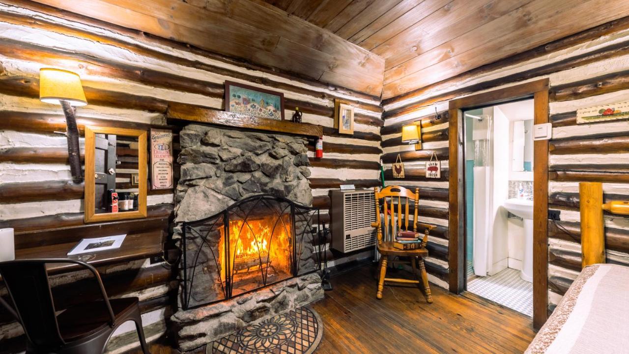 Log Cabin Motor Court Asheville Eksteriør bilde
