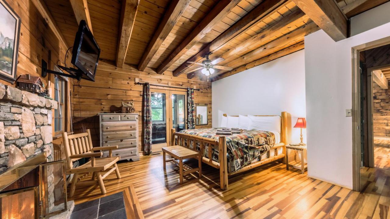 Log Cabin Motor Court Asheville Eksteriør bilde