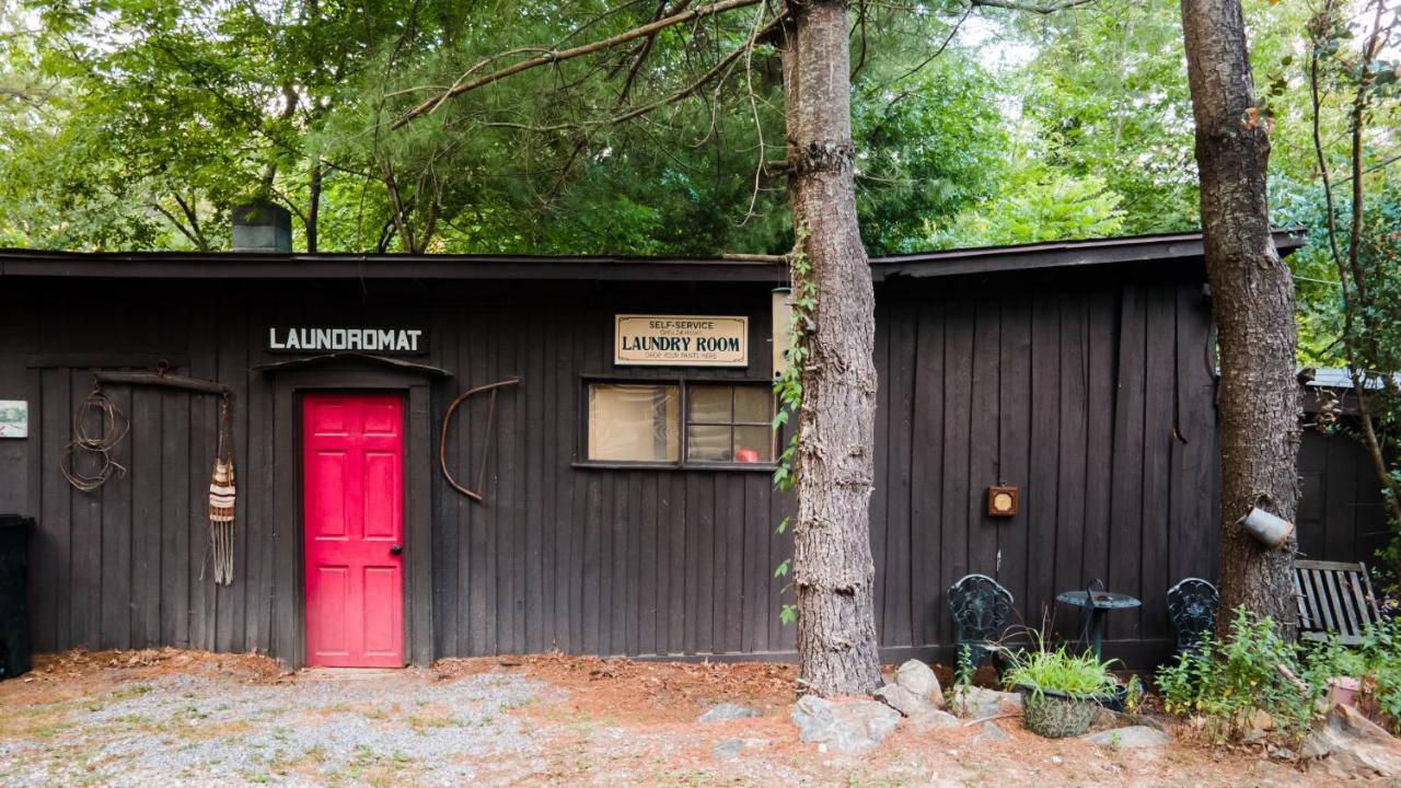 Log Cabin Motor Court Asheville Eksteriør bilde